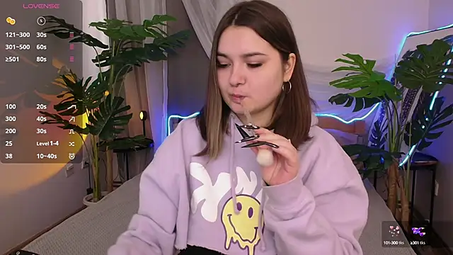 Alice Walters online show from 29, 9, 2025