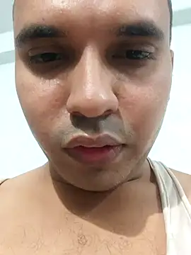 Snapshot of Hotrayyy chatting on 17, 9, 2025 Hotrayyy online show from 17, 9, 2025