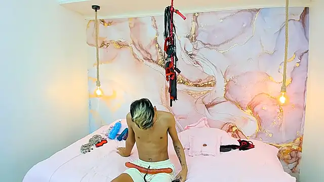 StrawwBoys online show from 27, 12, 2024