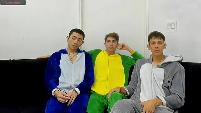 StrawwBoys online show from 26, 9, 2025