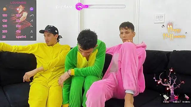 StrawwBoys online show from 7, 11, 2025