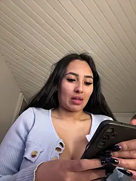 Anily Lovely online show from 6, 2, 2025