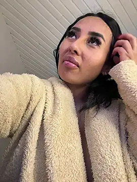 Anily Lovely online show from 14, 2, 2025