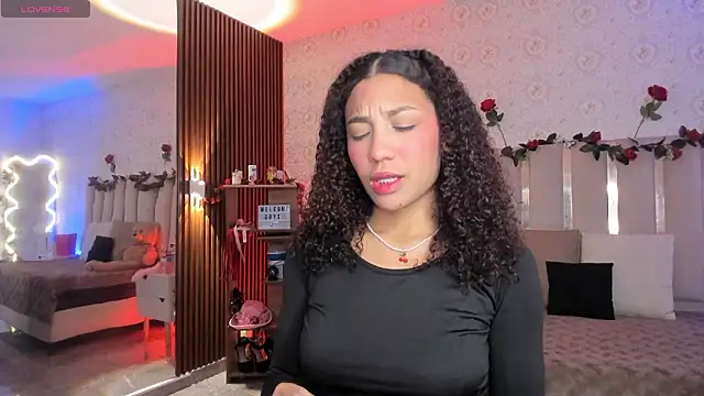 Daphnne tay online show from 23, 2, 2026