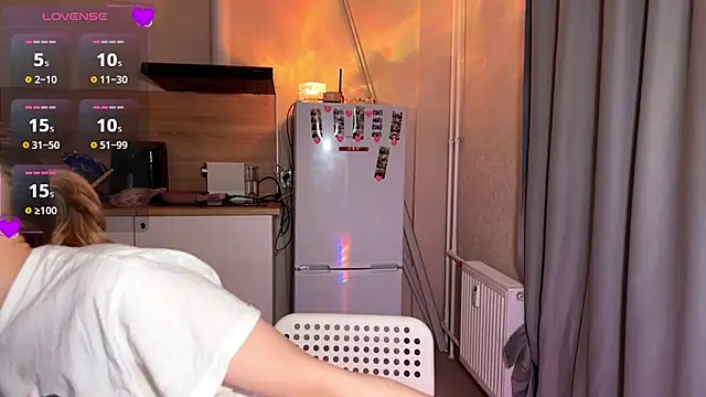 lisa barbie online show from 15, 4, 2026