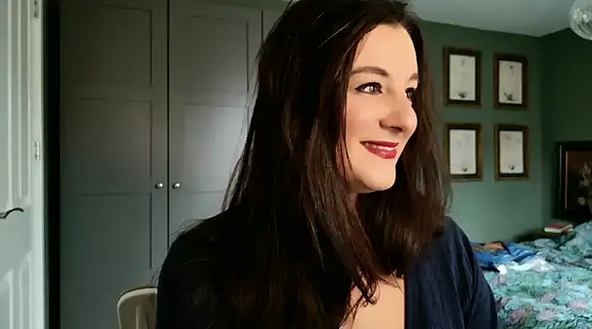 flatwhite0 online show from 20, 2, 2025