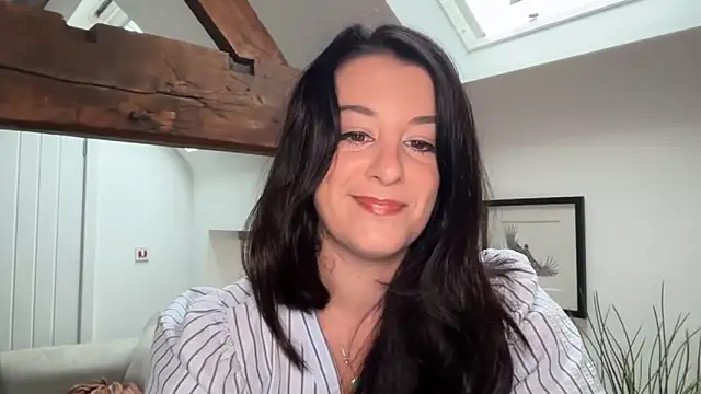 flatwhite0 online show from 28, 4, 2026