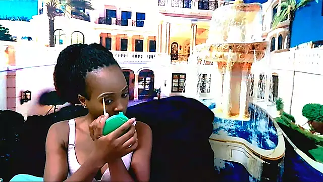 Snapshot of EbonyCreamy69 chatting on 11, 12, 2024 EbonyCreamy69 online show from 11, 12, 2024