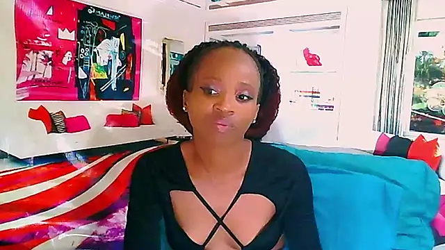 Snapshot of EbonyCreamy69 chatting on 12, 12, 2024 EbonyCreamy69 online show from 12, 12, 2024