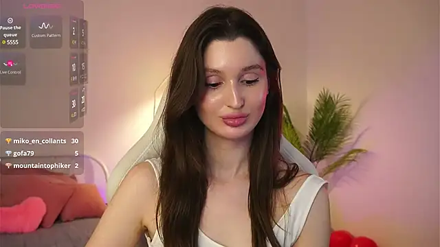 Snapshot of tender_babyy chatting on 5, 3, 2025 tender babyy online show from 5, 3, 2025