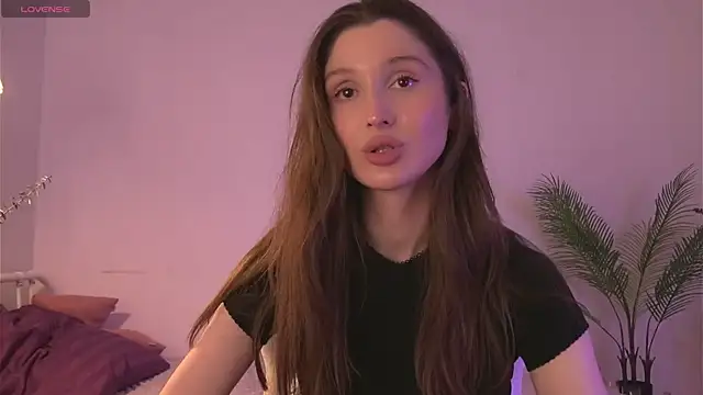 Snapshot of tender_babyy chatting on 7, 11, 2025 tender babyy online show from 7, 11, 2025