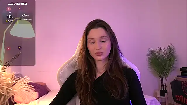 Snapshot of tender_babyy chatting on 26, 11, 2025 tender babyy online show from 26, 11, 2025