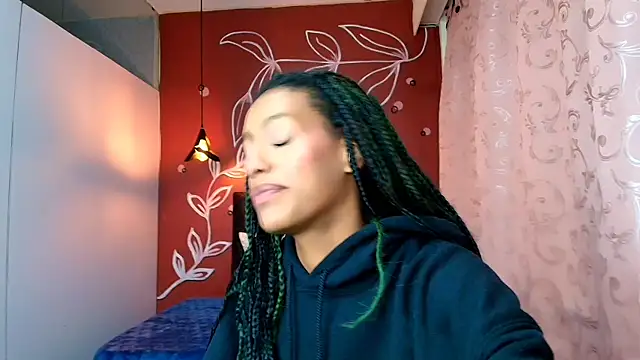 Zia Green online show from 15, 1, 2025