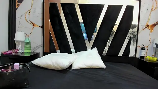 KarinaSimonz online show from 8, 2, 2026