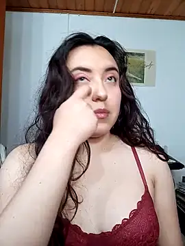 Emi chik online show from 18, 9, 2025