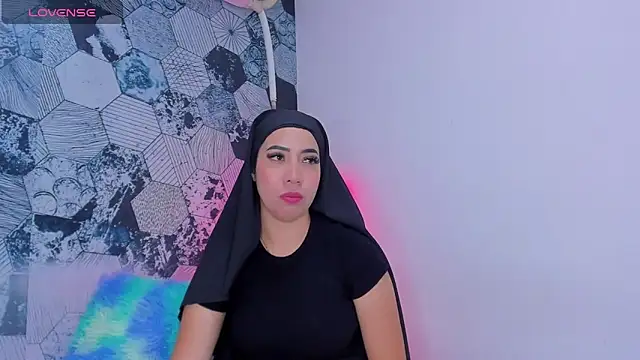 Sweet hot mia online show from 25, 1, 2025