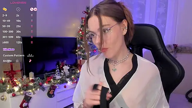Snapshot of Marta_May_ chatting on 10, 1, 2025 Marta May online show from 10, 1, 2025