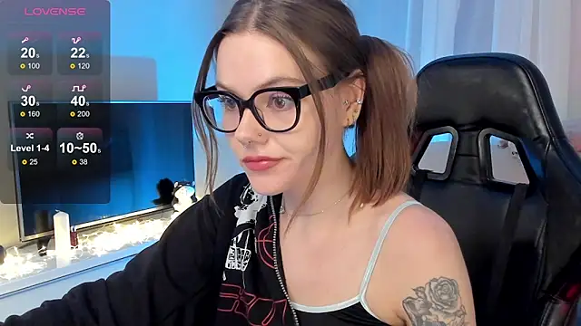 Snapshot of Marta_May_ chatting on 18, 1, 2025 Marta May online show from 18, 1, 2025