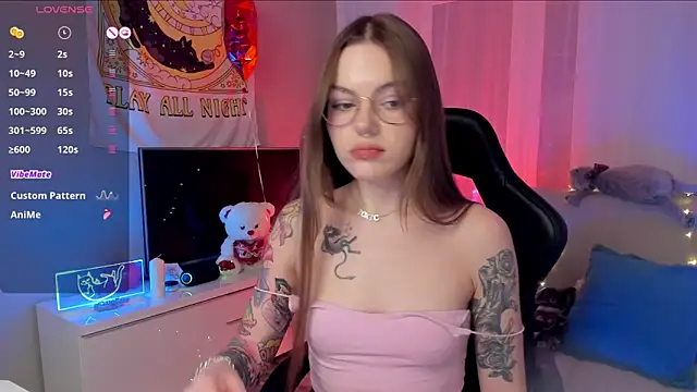 Snapshot of Marta_May_ chatting on 6, 3, 2025 Marta May online show from 6, 3, 2025