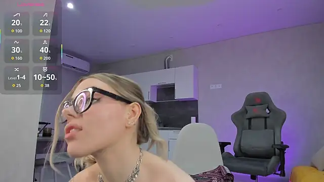 Marta May  online show from 1, 4, 2026