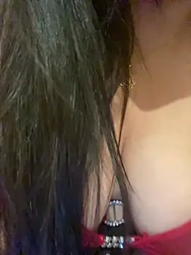 Snapshot of Cameelia chatting on 16, 11, 2025 Cameelia online show from 16, 11, 2025