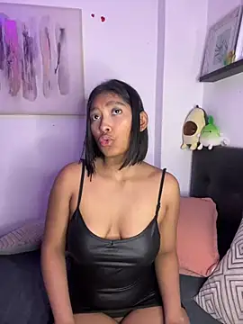 Isabella fasilier online show from 10, 3, 2025