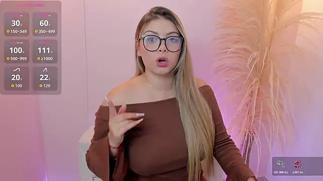 thaliafox  online show from 30, 4, 2026