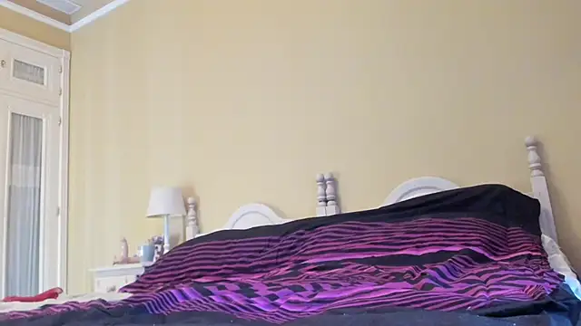 nycole new online show from 5, 10, 2025