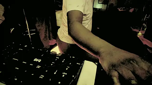 Snapshot of Pressure69mee chatting on 12, 2, 2025 Pressure69mee online show from 12, 2, 2025