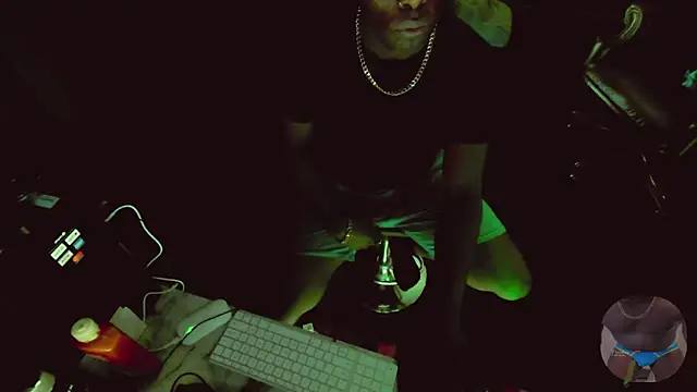 Snapshot of Pressure69mee chatting on 8, 3, 2025 Pressure69mee online show from 8, 3, 2025
