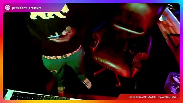 Snapshot of Pressure69mee chatting on 14, 3, 2025 Pressure69mee online show from 14, 3, 2025