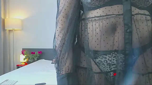 Snapshot of MariaRichi_ chatting on 5, 2, 2025 MariaRichi online show from 5, 2, 2025