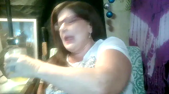 Snapshot of Fantasymaid80 chatting on 6, 1, 2025 Fantasymaid80 online show from 6, 1, 2025