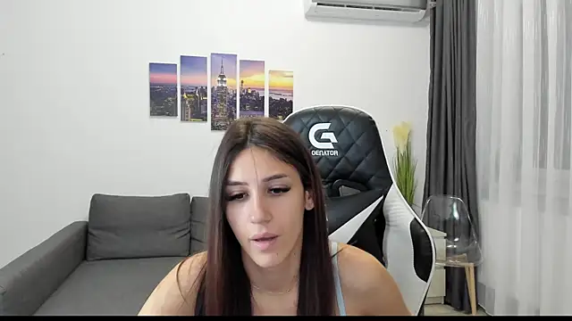 Snapshot of Kimi_Ivy chatting on 16, 10, 2025 Kimi Ivy online show from 16, 10, 2025