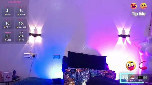 Emili Roux online show from 11, 11, 2025