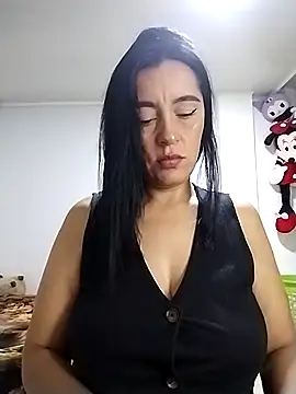 Snapshot of hailey85 chatting on 4, 2, 2026 hailey85 online show from 4, 2, 2026