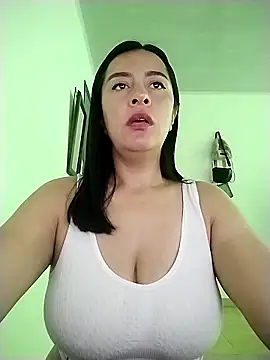 Snapshot of hailey85 chatting on 3, 3, 2026 hailey85 online show from 3, 3, 2026