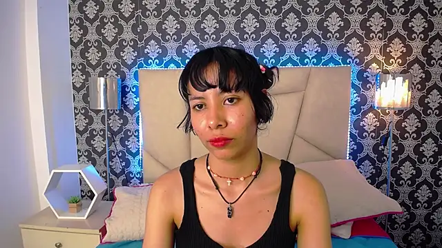 Akane Uwu online show from 3, 3, 2025