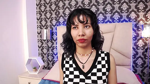 Akane Uwu online show from 7, 3, 2025