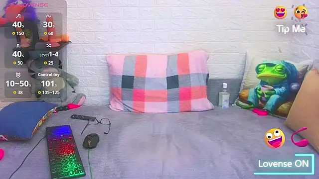 RedHousewife online show from 28, 2, 2026