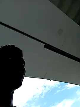 Snapshot of DalianHR33 chatting on 17, 2, 2025 DalianHR33 online show from 17, 2, 2025