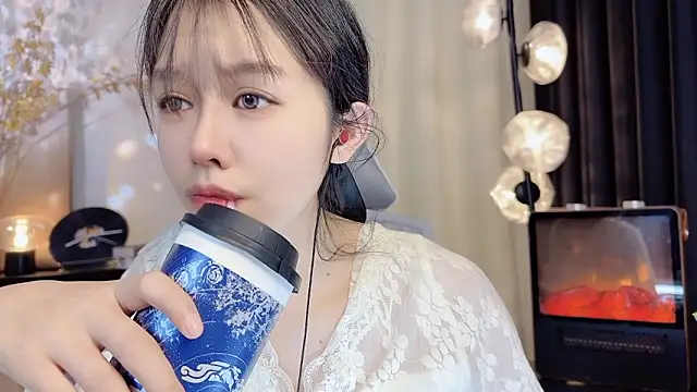 xiaodaibabyy online show from 12, 1, 2025