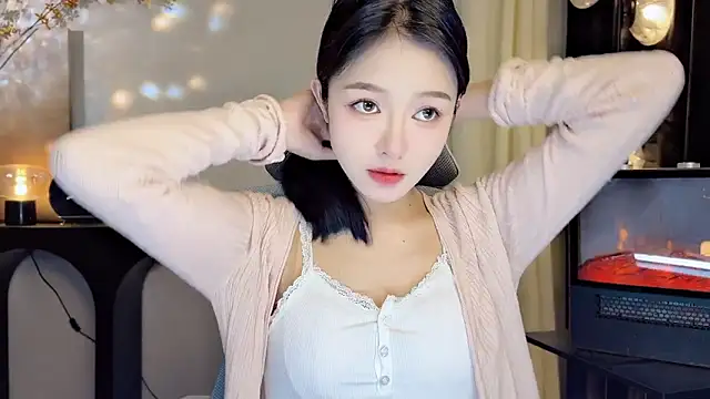 xiaodaibabyy online show from 10, 2, 2025