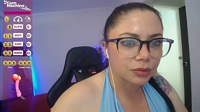 Snapshot of Madame_Shein_ chatting on 9, 12, 2024 Madame Shein online show from 9, 12, 2024