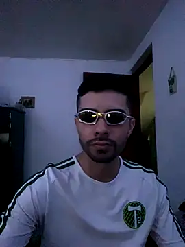 Snapshot of Jestebanano chatting on 8, 11, 2025 Jestebanano online show from 8, 11, 2025