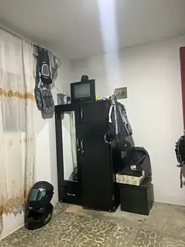 Snapshot of Jestebanano chatting on 12, 11, 2025 Jestebanano online show from 12, 11, 2025