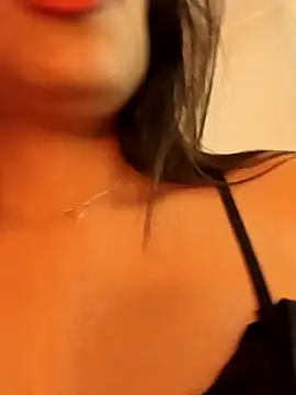 AleFantasy0001 online show from 8, 1, 2025