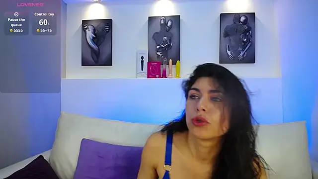 Melodi Roux online show from 17, 9, 2025