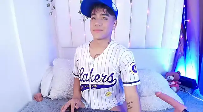 Snapshot of kiing_azahell chatting on 17, 1, 2025 kiing azahell online show from 17, 1, 2025