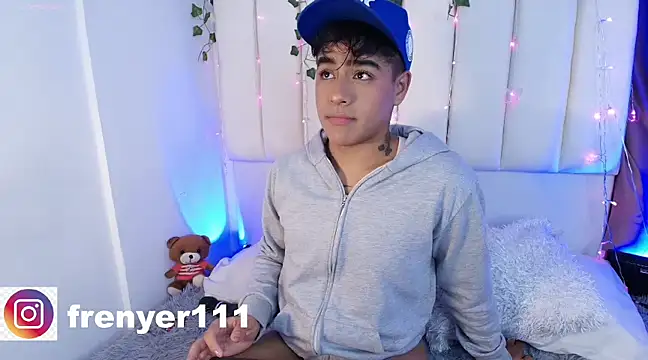 Snapshot of kiing_azahell chatting on 5, 2, 2025 kiing azahell online show from 5, 2, 2025